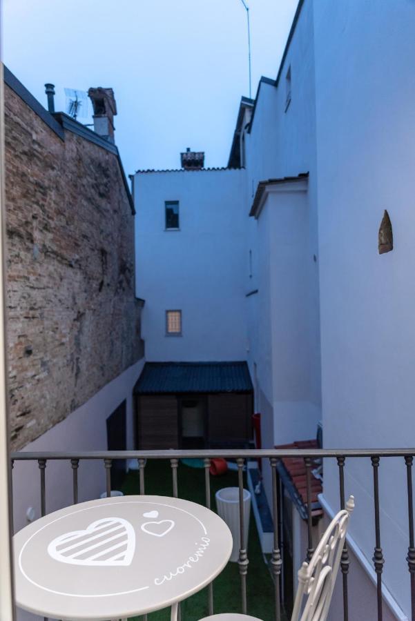 Casa Del Profumo Hotel Piacenza Buitenkant foto